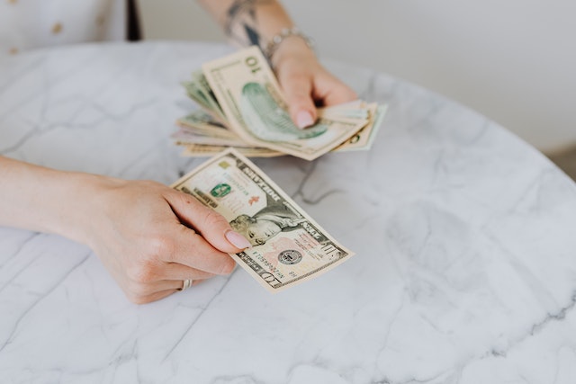 pexels-karolina-grabowska-4968645 Make money now